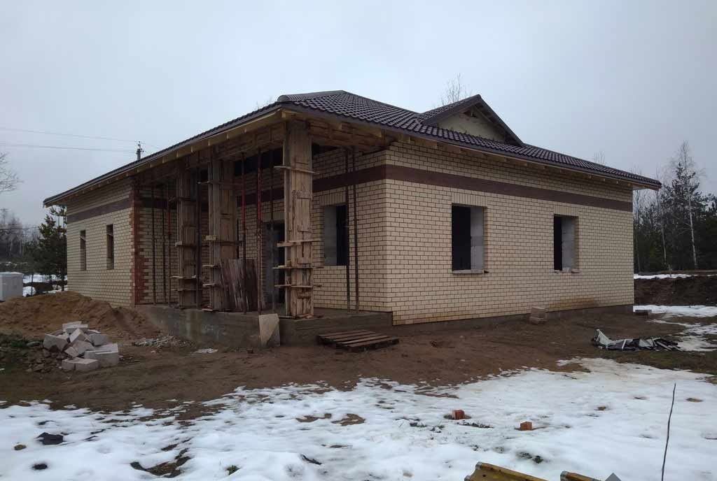 Кирпичный дом